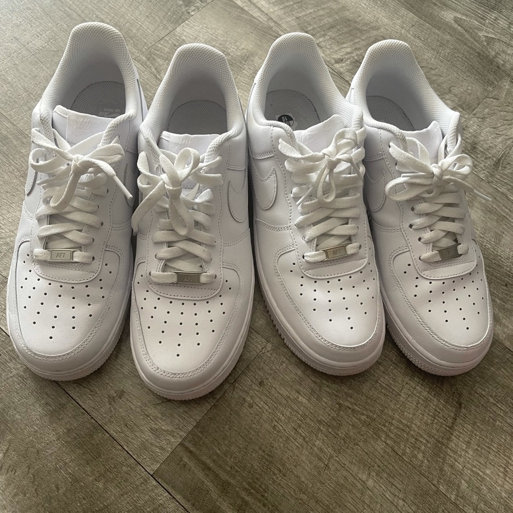 2 pairs for the price of one.. Only worn once